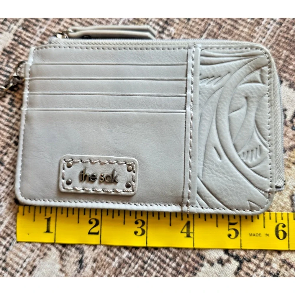 The Sak Iris Leather Card Wallet Gray Embossed Floral ID Coin Pouch Keychain